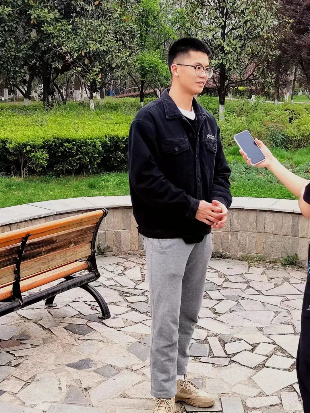 包含冒险者披荆斩棘，才能在运动舞台上大放异彩的词条