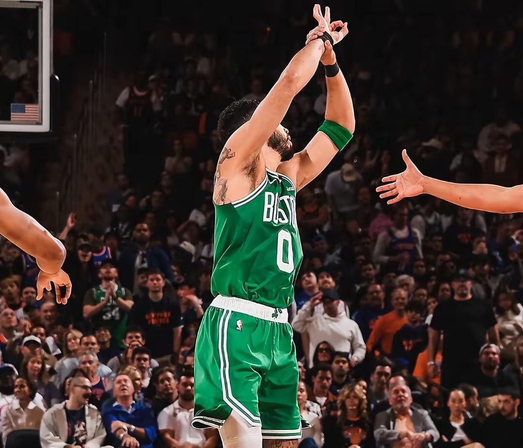 凯尔特人鏖战新疆队，范弗利特统治全场的简单介绍