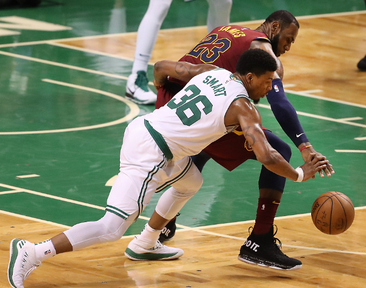 凯尔特人碾压骑士，范弗利特扛起全队的简单介绍