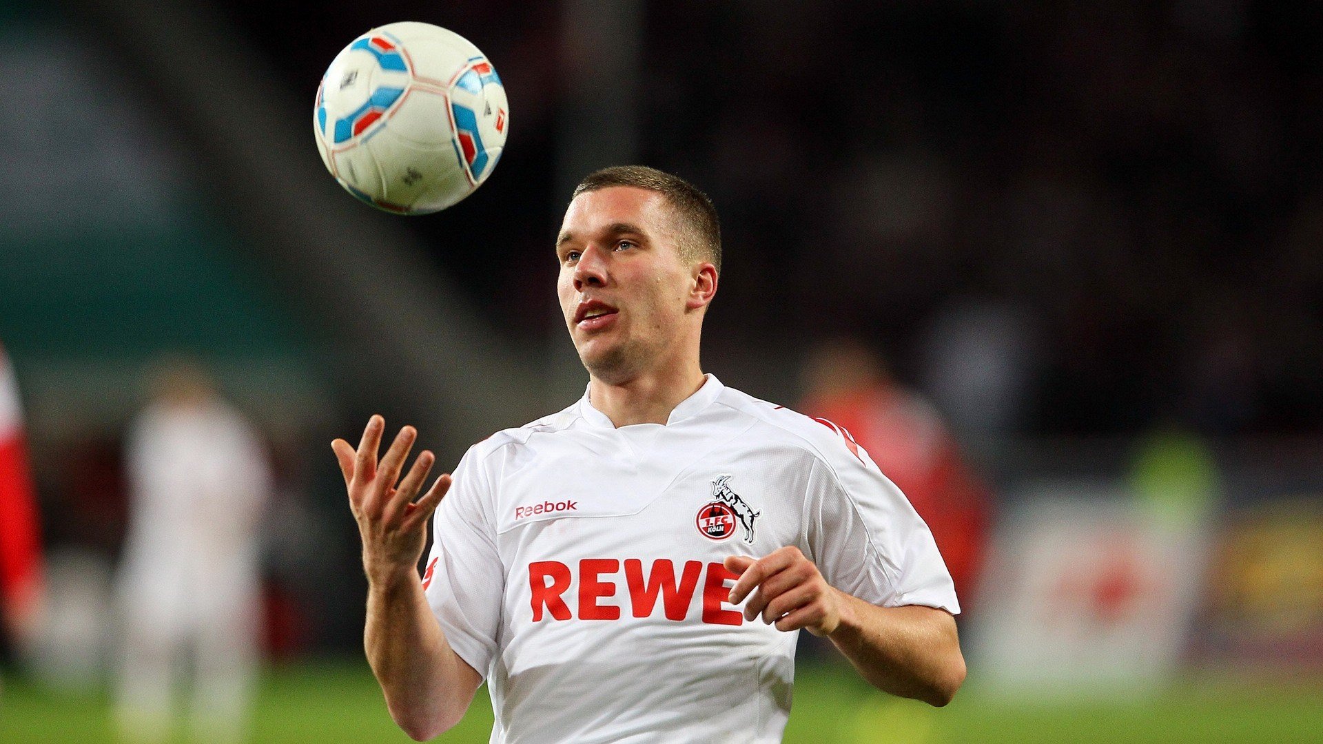 舞台越大越强，利拉德的关键时刻基因与马刺的战术智慧