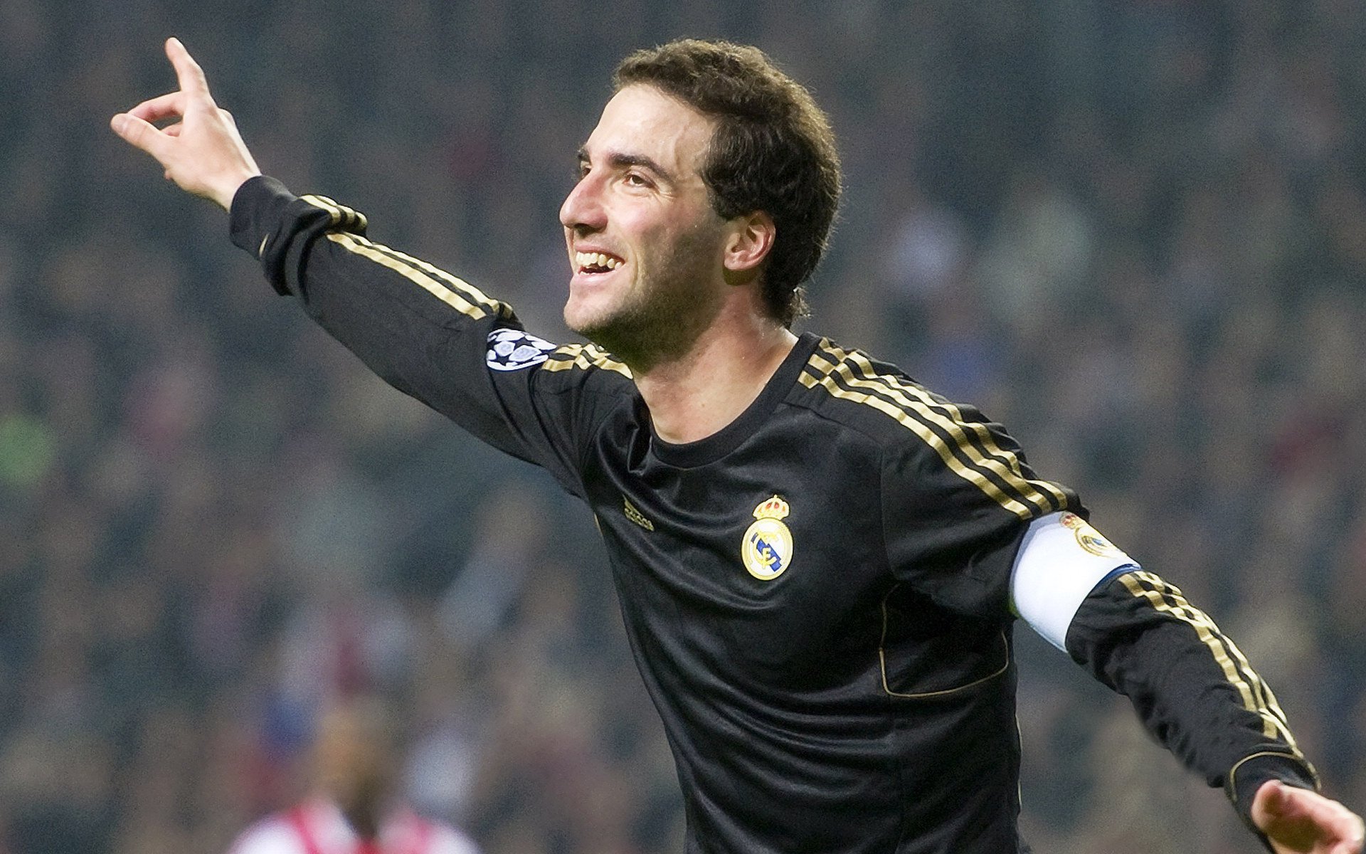 从伯纳乌到伊蒂哈德,罗德里戈的英超征途与西班牙足球的战术胜利