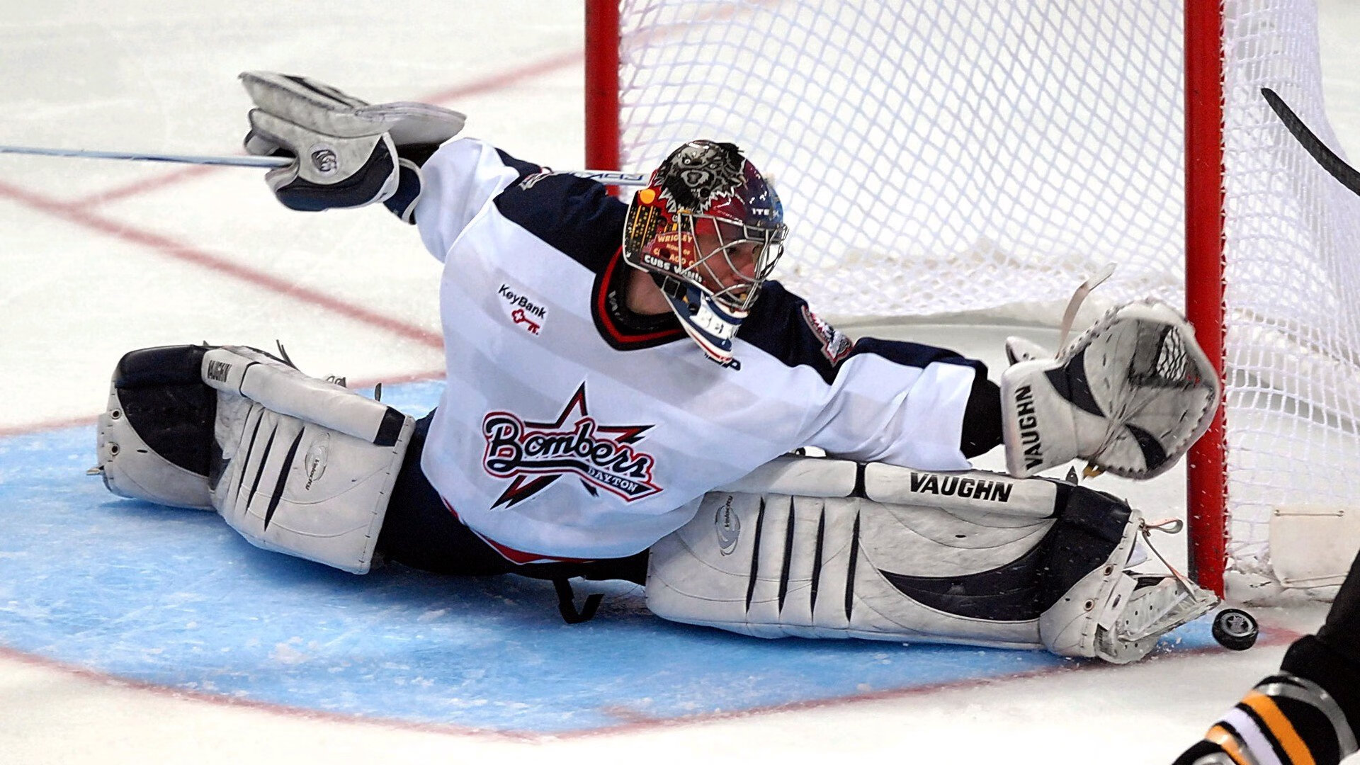 尼克斯冲垮篮网，贝恩连续得分拉开差距