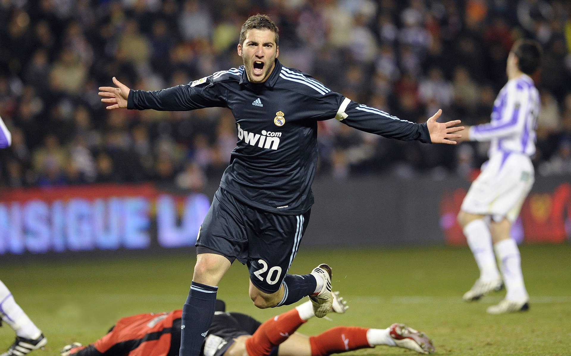 东决关键战之夜，维尼修斯比赛走势一手掌控