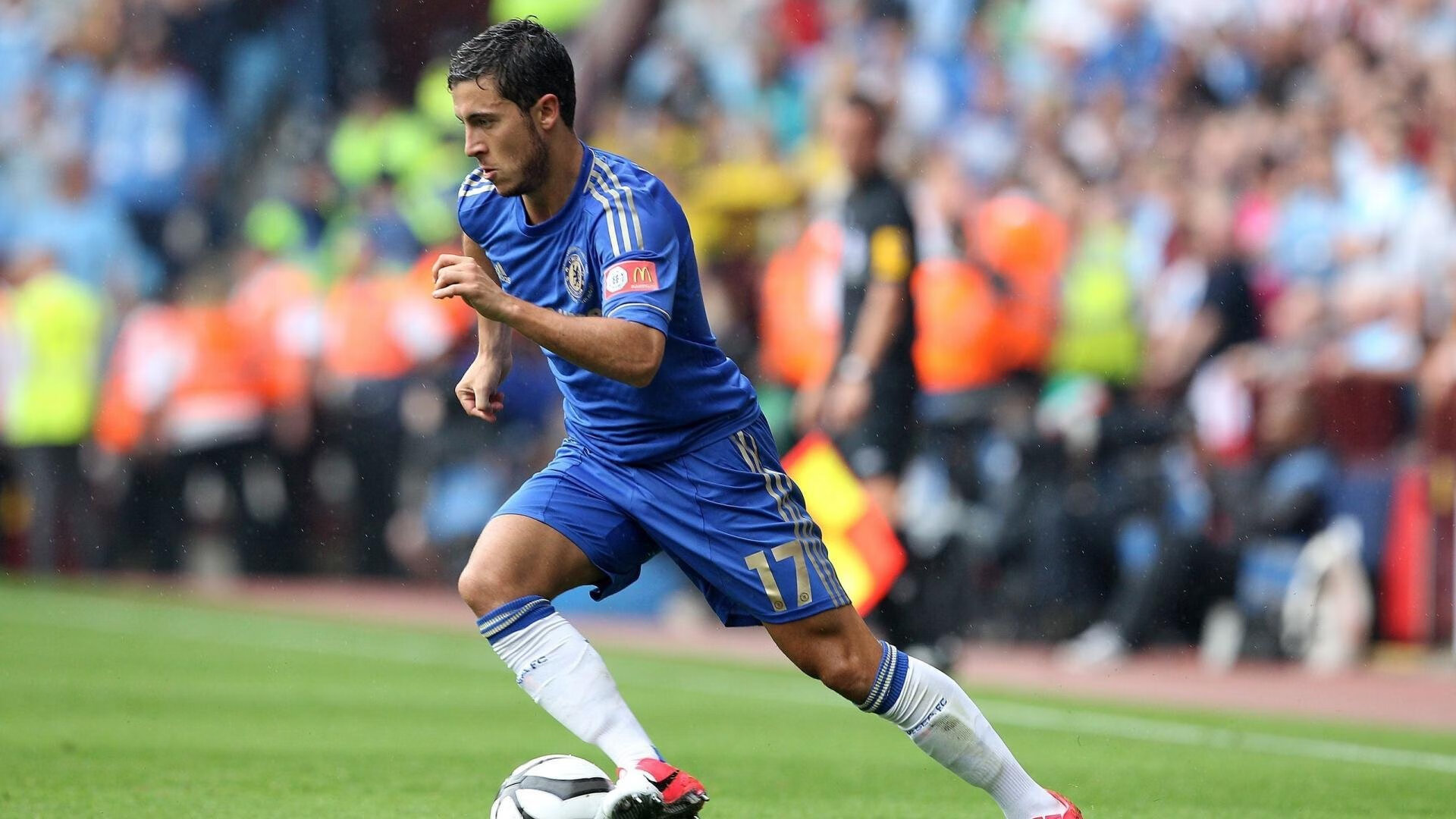 巴斯托尼硬仗之王，喀麦隆对阵几内亚背后的战术博弈